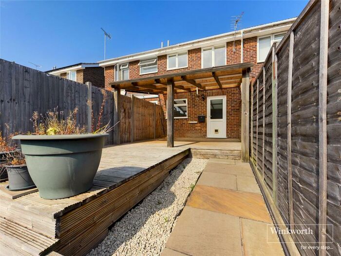 2 Bedroom Terraced House To Rent In Avon Close, Calcot, Reading, Berkshire, RG31