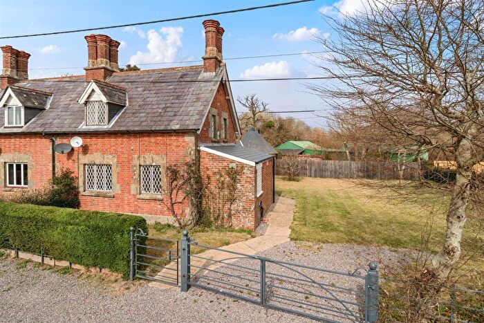 2 Bedroom Semi-Detached House For Sale In Corner Lane, Motcombe, SP7