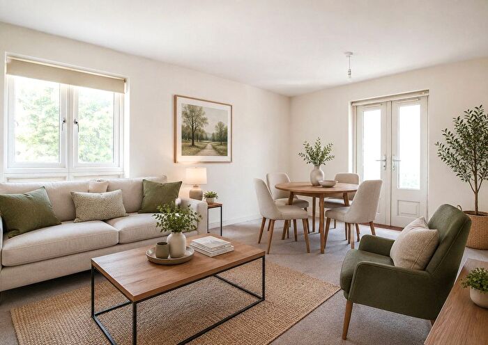 2 Bedroom Flat For Sale In Eastern Road, Lymington, Hampshire, SO41