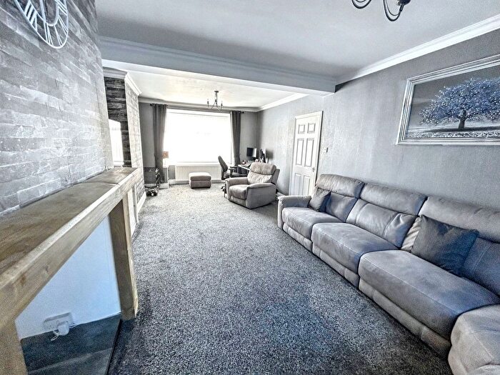 3 Bedroom Terraced House For Sale In The Avenue, Blaydon-On-Tyne, NE21