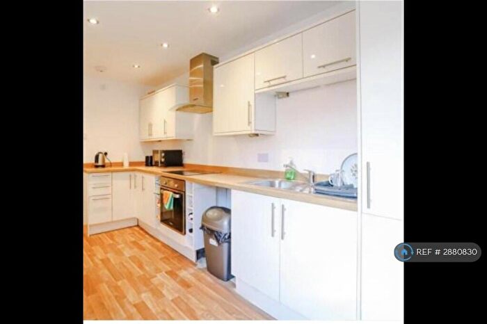 3 Bedroom Terraced House To Rent In Albion St, Burnley, BB11