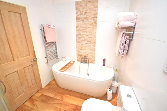 2 Bedroom Detached Bungalow For Sale In Sussex Avenue, Gawsworth, SK11