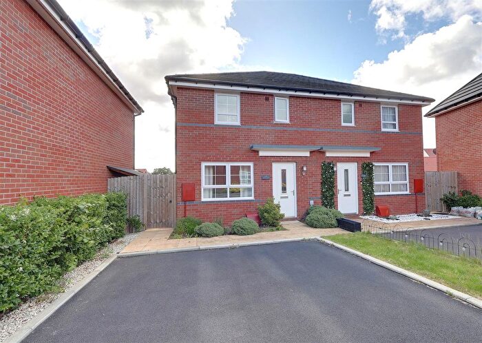 3 Bedroom Semi Detached House For Sale In Manor Road, Newent, GL18