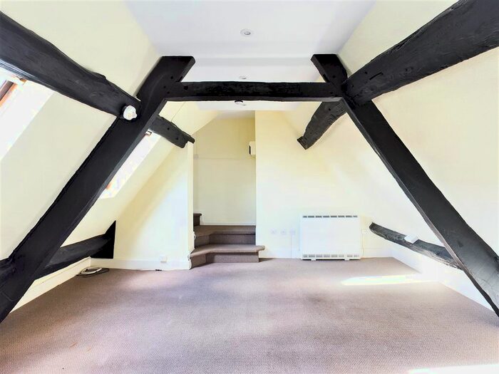 Studio To Rent In High Street, Tewkesbury, Gloucestershire, GL20