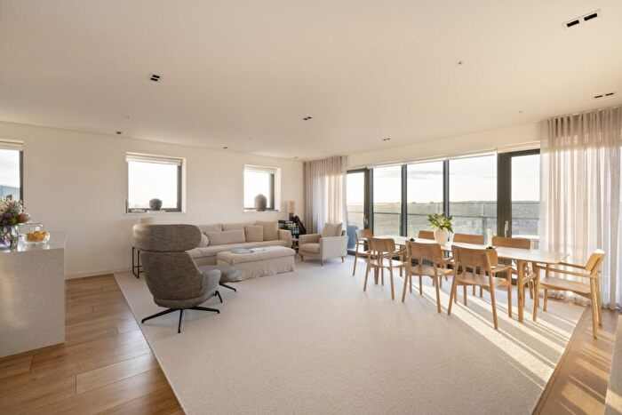 4 Bedroom Apartment For Sale In The Triton Building, NW1