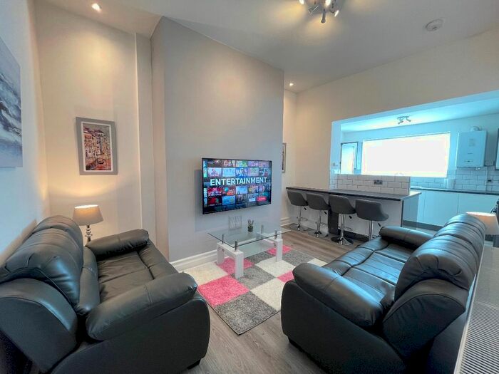 4 Bedroom Flat To Rent In Jackson Street, North Shields, NE30