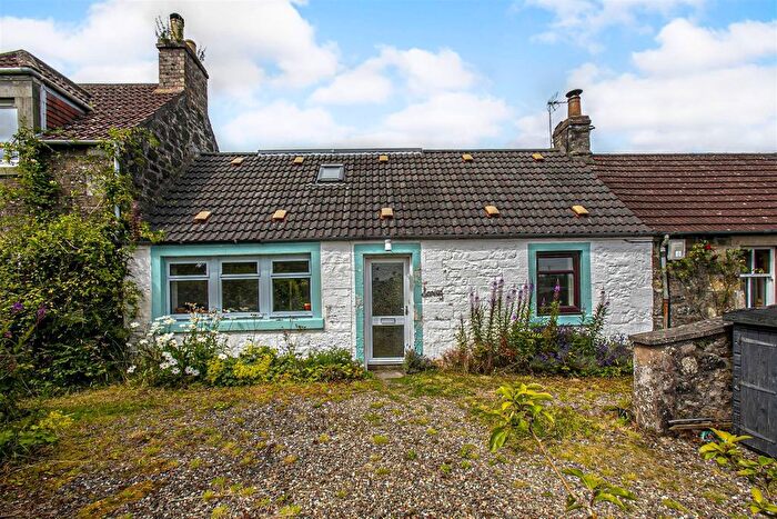 3 Bedroom Cottage To Rent In Chance Inn, Cupar, KY15