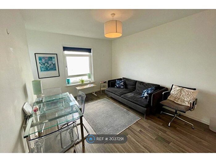 1 Bedroom Flat To Rent In Marina, St Leonards-On-Sea, TN38