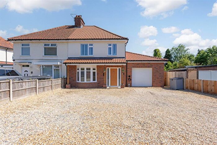 4 Bedroom Semi-Detached House For Sale In Wroxham Road, Norwich, NR7