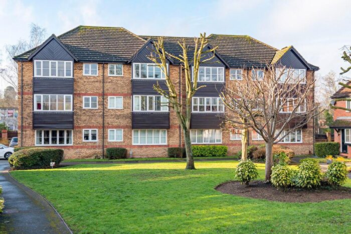 2 Bedroom Flat For Sale In River Meads, Stanstead Abbotts, SG12