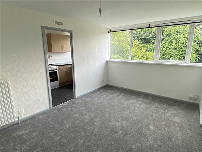 1 Bedroom Flat To Rent In Pytchley House, Browns Green, Birmingham, B20