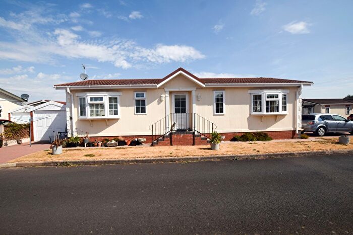 2 Bedroom Park Home For Sale In The Moorings, Long Lane, TF6