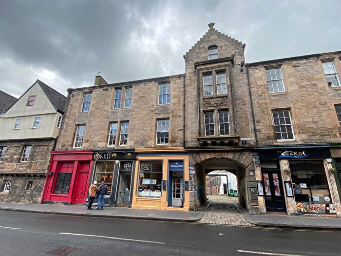 3 Bedroom Flat To Rent In Sugarhouse Close, Canongate, Edinburgh, EH8