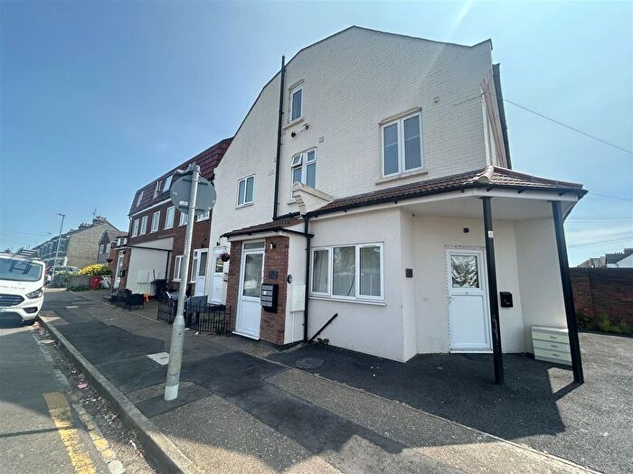 Studio To Rent In Wellesley Road, Clacton-On-Sea, CO15