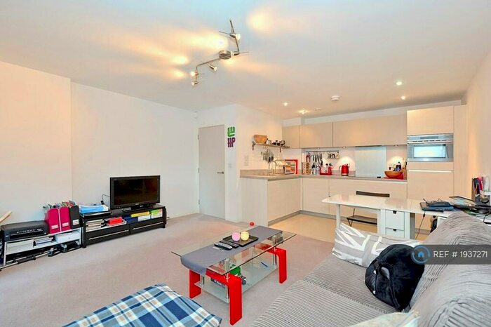1 Bedroom Flat To Rent In Kirkby Apartments, London, E3