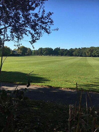 2 Bedroom Flat To Rent In Marlborough Court, A Manor Green Road, Epsom, KT19