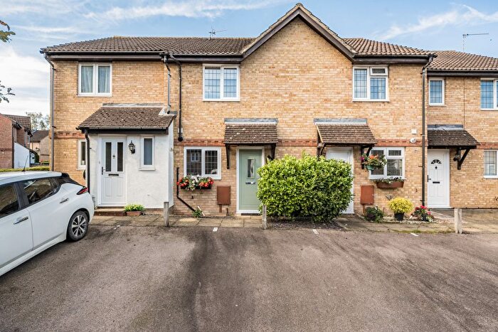 2 Bedroom Property To Rent In Palmer Road, Maidenbower, Crawley, RH10