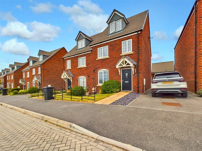 3 Bedroom Semi-Detached House To Rent In Woodgreen Square, Chinnor, Oxfordshire, OX39