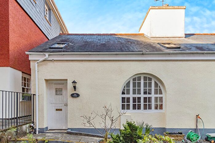 1 Bedroom Semi-Detached House For Sale In South Brent, Devon, TQ10