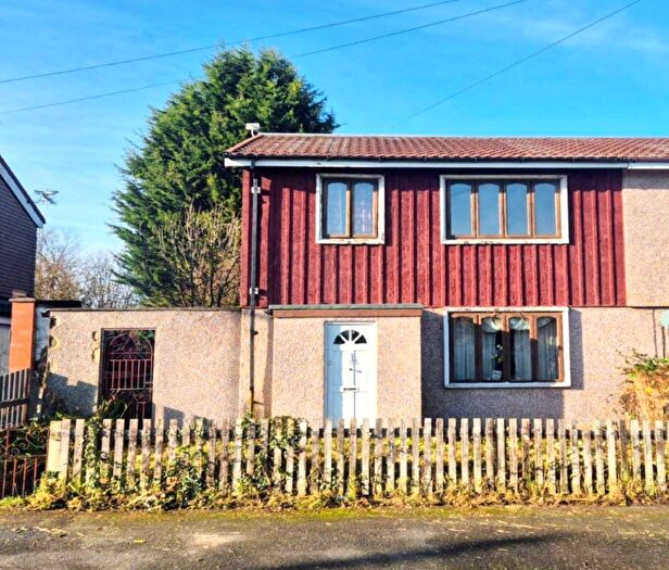 3 Bedroom Semi Detached House For Sale In Newlands Road, Barwell, Leicester, LE9