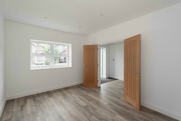 5 Bedroom Detached House To Rent In Pine Hill, Epsom, KT18