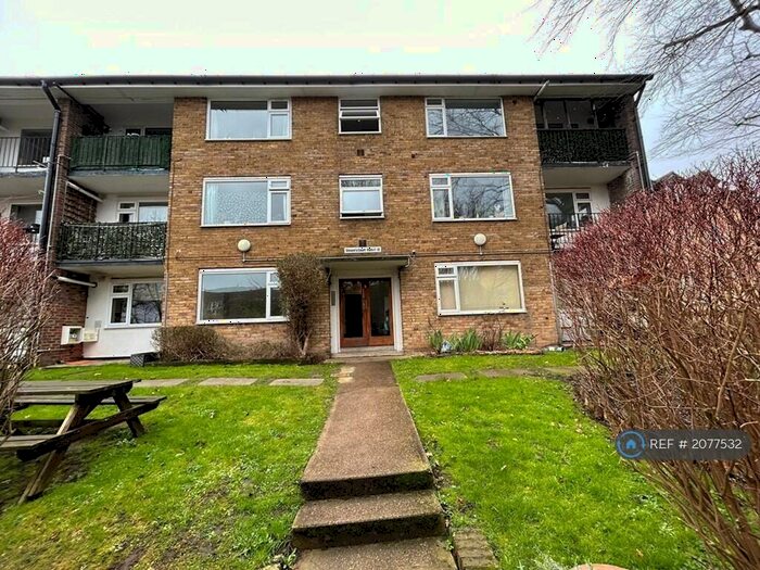 2 Bedroom Flat To Rent In Stevens Court, Beckenham, BR3