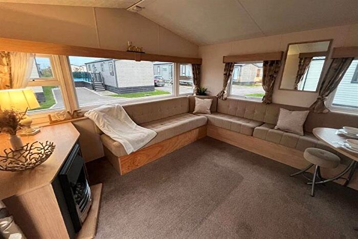 Park Home For Sale In Mill Rythe Coastal Village – Hampshire, PO11