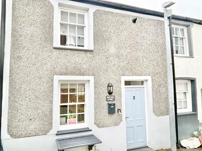 1 Bedroom Cottage For Sale In Erskine Terrace, Conwy, LL32