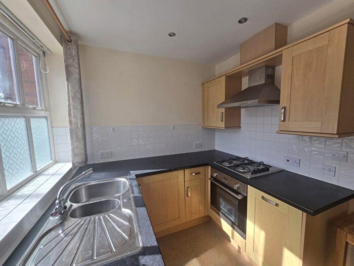 1 Bedroom Flat To Rent In Victoria Park Road, Leicester, LE2
