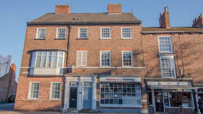 1 Bedroom Flat To Rent In First Floor Flat, Bootham, York, YO30