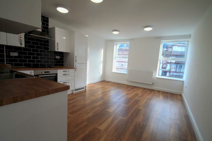 2 Bedroom Apartment To Rent In Alma Street, Luton, LU1