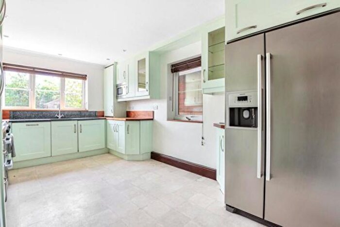 4 Bedroom House To Rent In Well Oak Park, Exeter, EX2