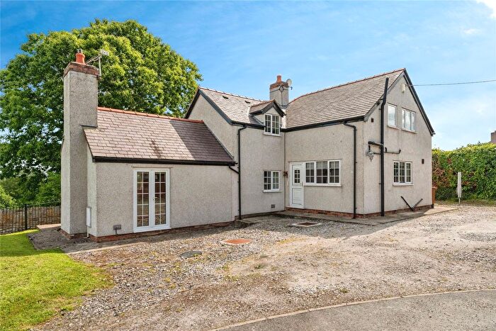 4 Bedroom Detached House For Sale In Merllyn Lane, Bagillt, Flintshire, CH6