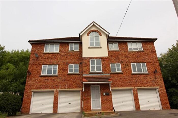 2 Bedroom Flat To Rent In Perseverance Street, LS28