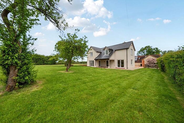 5 Bedroom Detached House To Rent In Wheatley Lane, Binsted, Alton, GU34