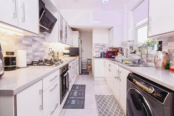 2 Bedroom Terraced House For Sale In Blythswood Road, Birmingham, B11