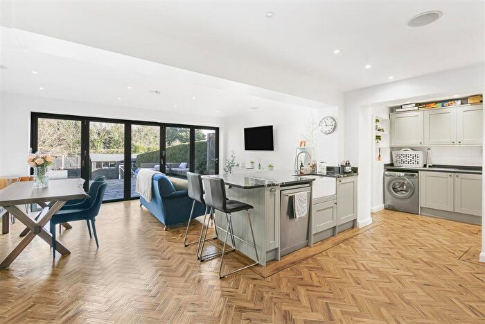 3 Bedroom Terraced House For Sale In Cul-de-sac Location In The Village Of Essendon., AL9