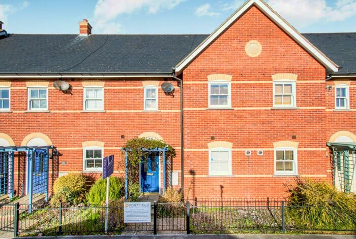 4 Bedroom Town House To Rent In Christchurch, BH23