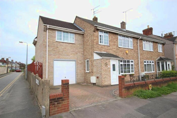 4 Bedroom Semi-Detached House To Rent In Cheney Manor Road, Swindon, SN2