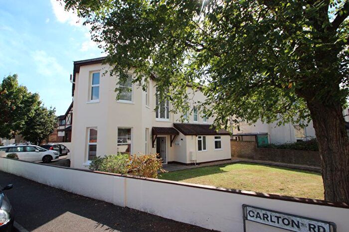 2 Bedroom Property To Rent In Southcote Road, Bournemouth, BH1