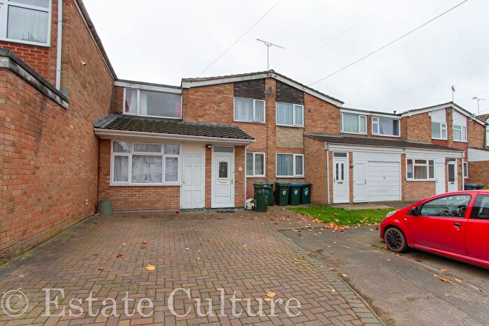 3 Bedroom Detached House To Rent In Anne Crescent, Willenhall, Coventry, CV3