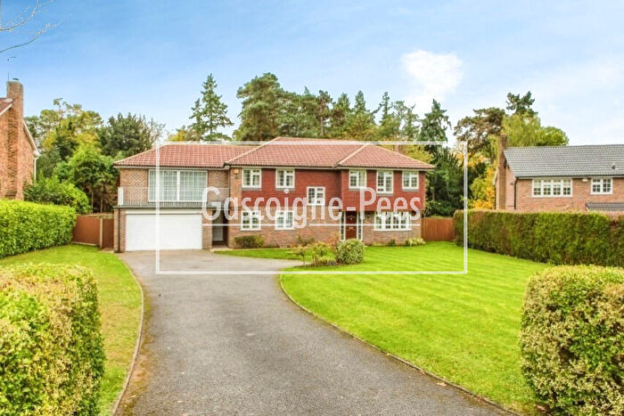 5 Bedroom House To Rent In Ashcroft Park, Cobham, KT11