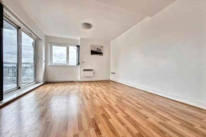 2 Bedroom Flat For Sale In Southampton, SO14