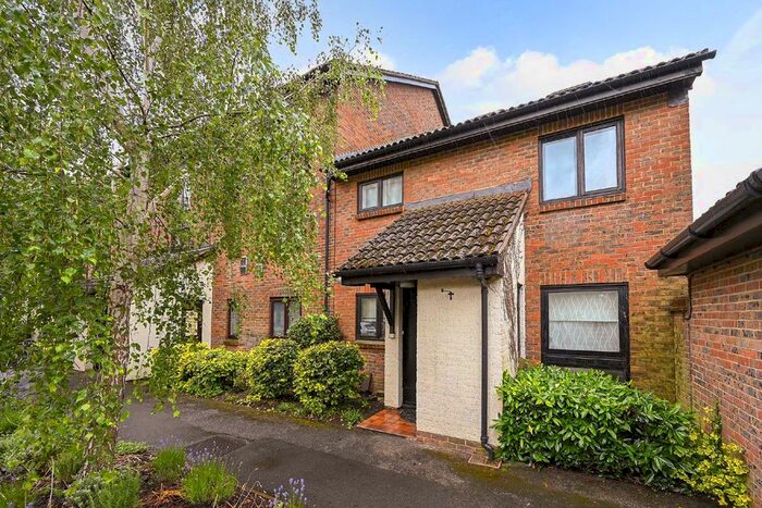 4 Bedroom Property To Rent In Braybourne Drive, Isleworth, TW7