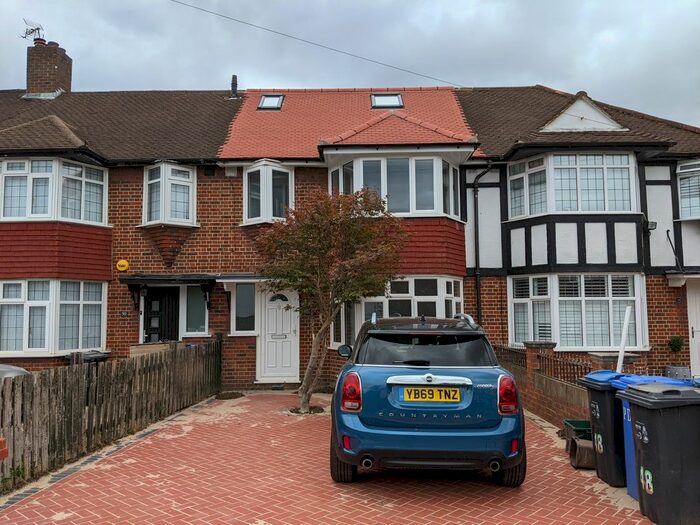 5 Bedroom Property To Rent In Oxford Close, Mitcham, CR4