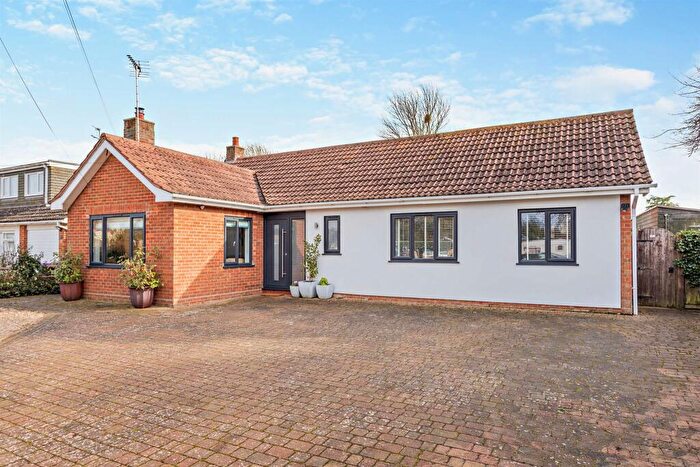 4 Bedroom Detached Bungalow For Sale In West End, Langtoft, Peterborough, PE6