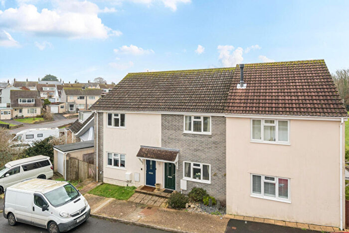 2 Bedroom Terraced House For Sale In Lea Combe, Axminster, EX13