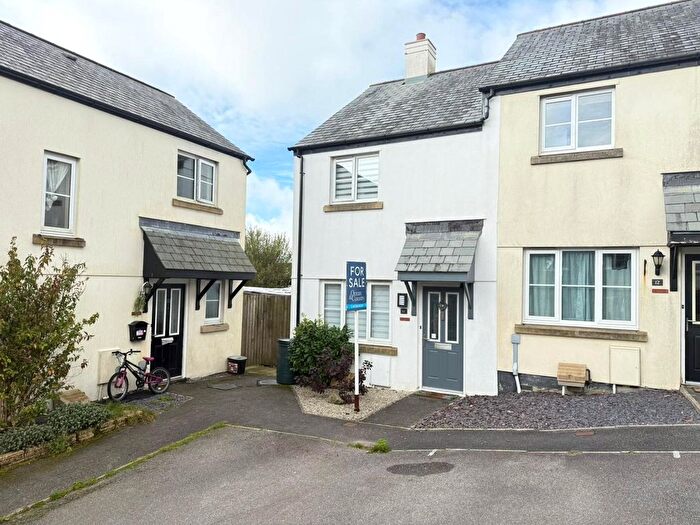 2 Bedroom End Terrace House For Sale In Mackerel Close, St Austell, PL25