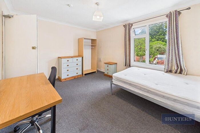 5 Bedroom Semi-Detached House To Rent In Osborne Road North, Southampton, SO17