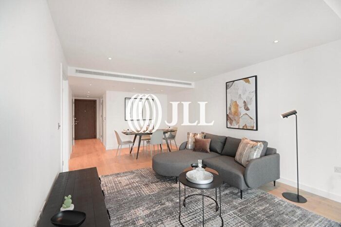 1 Bedroom Flat To Rent In Landmark Pinnacle, Marsh Wall, E14